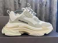 Balenciaga Triple S ~ Marimea 39 ~ Produs Nou Nepurtat