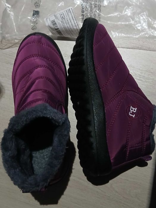 Нови непромокаеми боти  номер 43