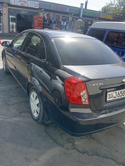 Lasetti avtomat 1.8 2010 yil