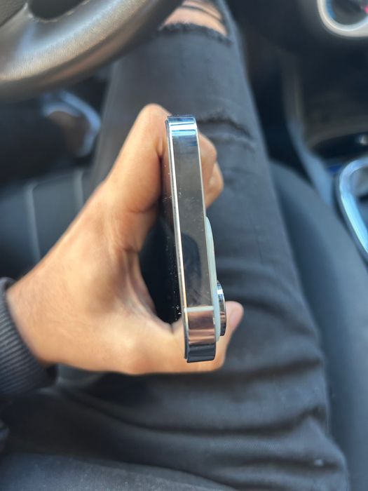 Продавам iPhone 14 Pro - 256 GB, в отлично състояние