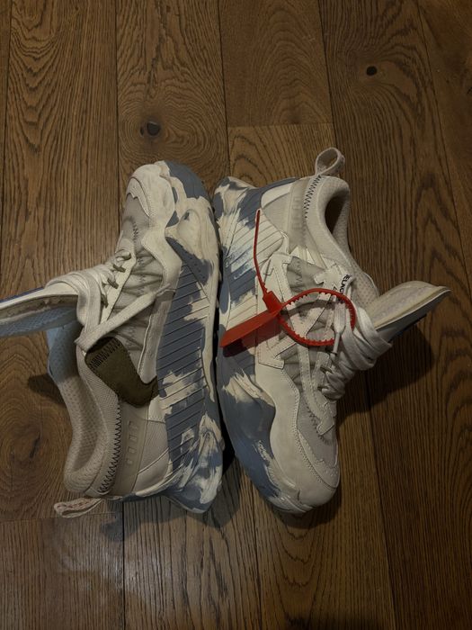 Off-White Odsy 1000
