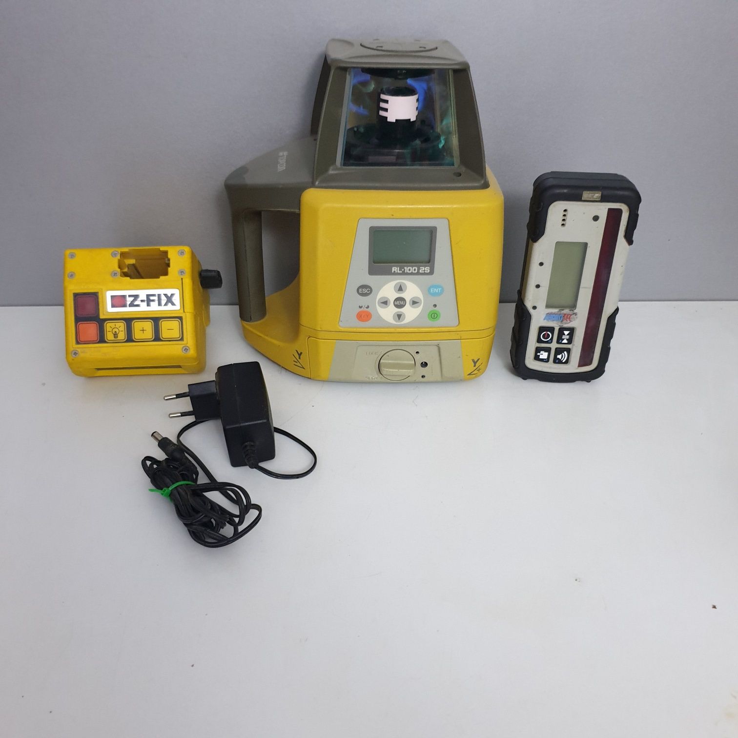 Topcon RL-100 2S Laser rotativ orizontal Made in Japan