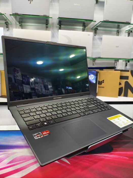 Asus vivobook Go 15 OLED AMD Ryzen 5 - 7520U 8/512 Yangi Bepul yetkazs