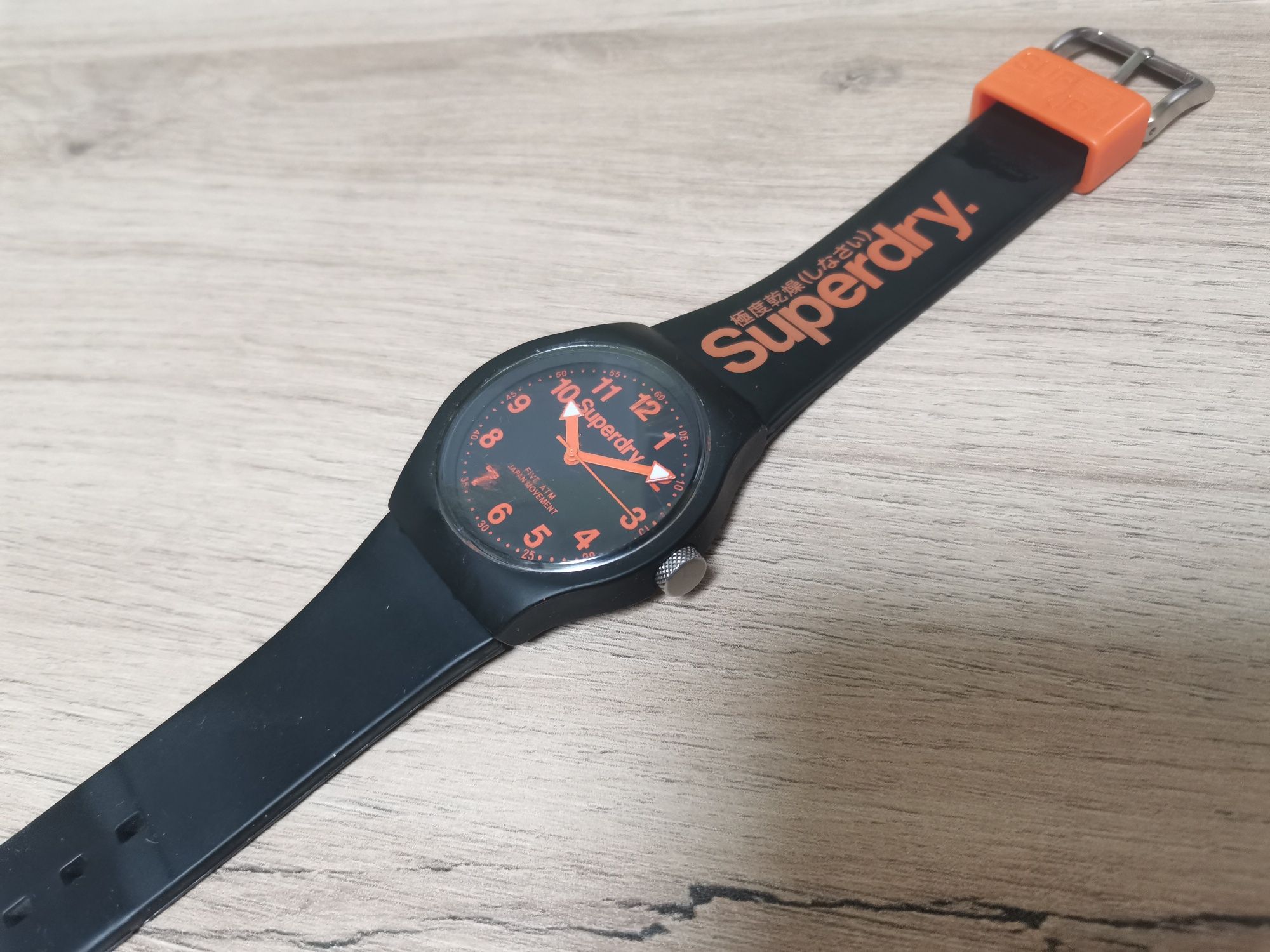 Часовник Superdry