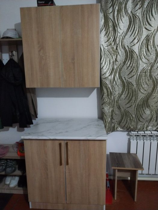 Кухни гарнитур 25000 комод 25000 теңге почти новый