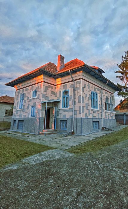 CASA D+P+M, Babana (Slatioare) + teren si padure, la 11km de Pitesti