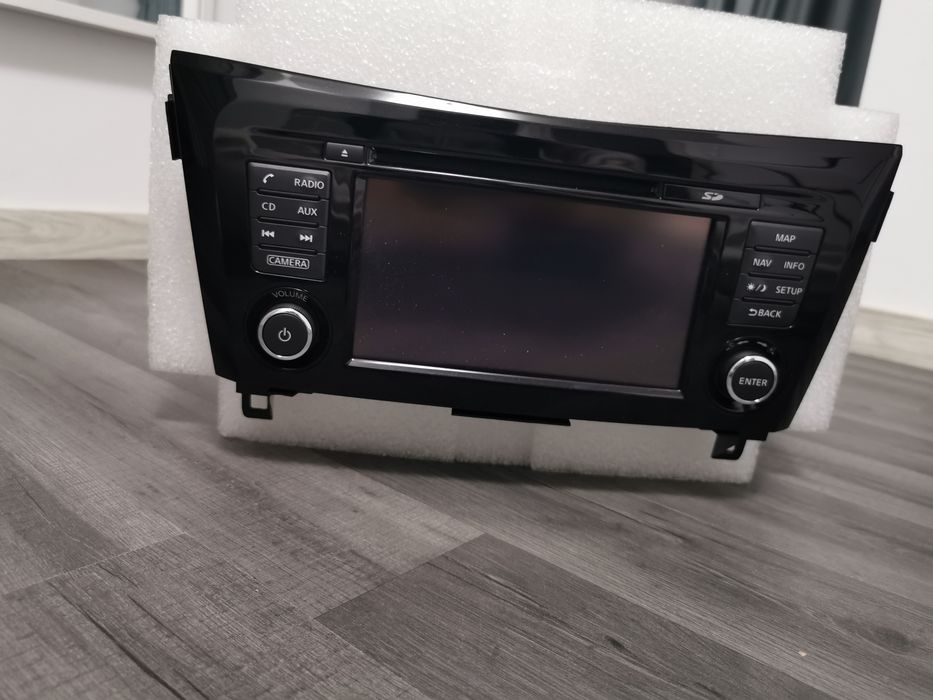 Display Nissan an fabricație 2016