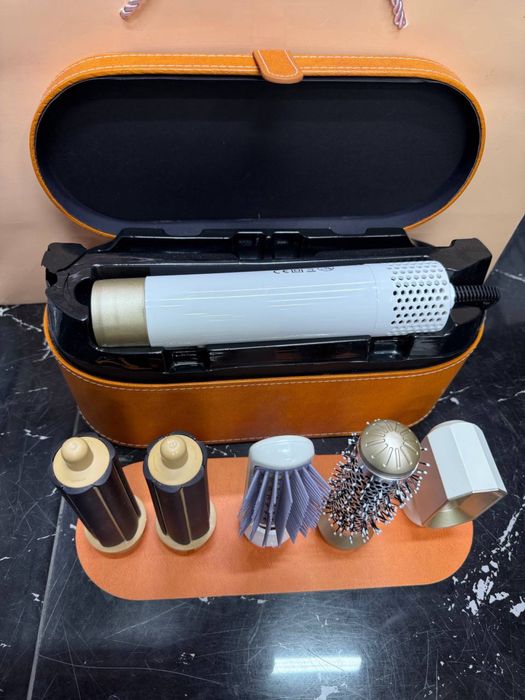 Фен для волос, комплект с насадками, стайлер