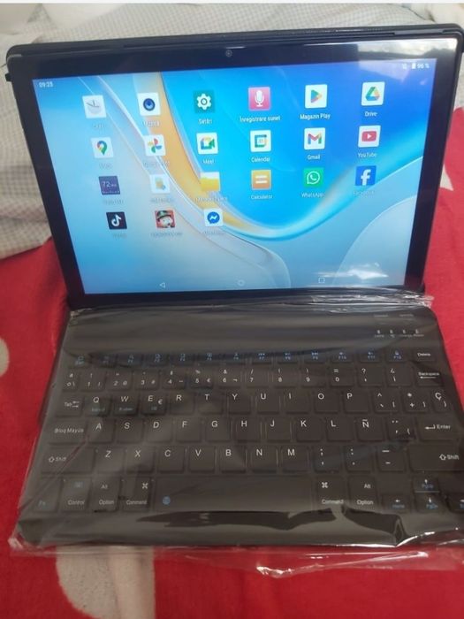 Vând tableta noua urgent  la preț de telefon