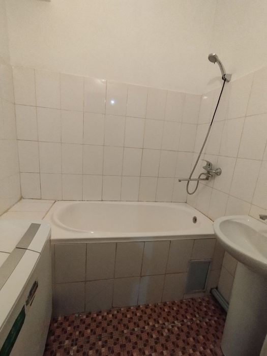 Kvartira sotiladi  2 honalik