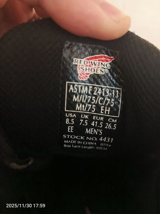 Продам рабочие ботинки