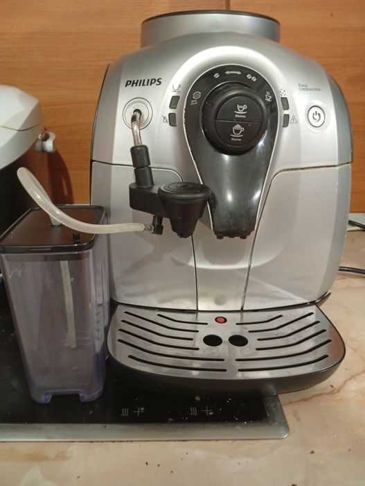 Philips кафе автомат с диспансер за мляко