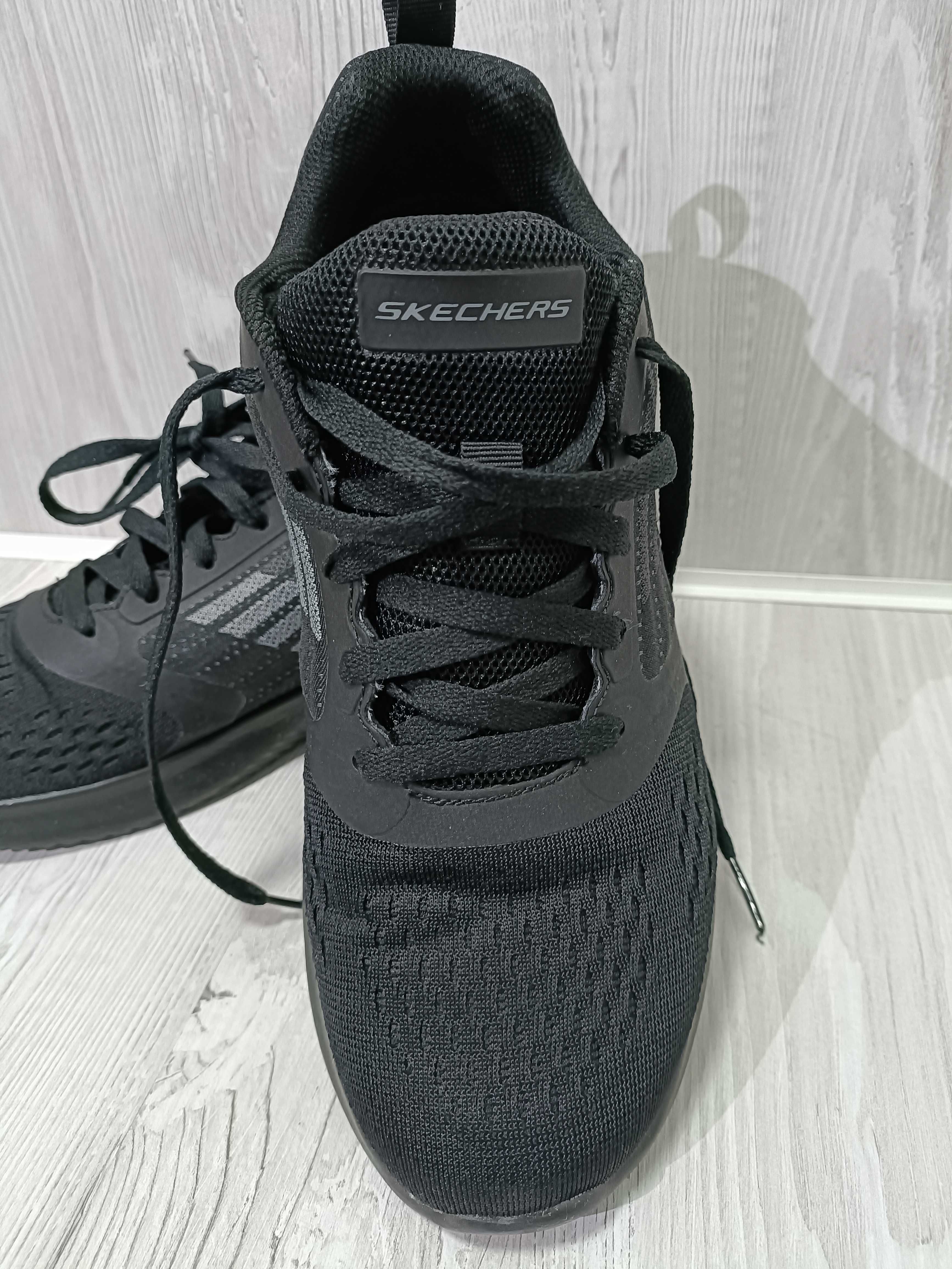 Adidași 42 Skechers