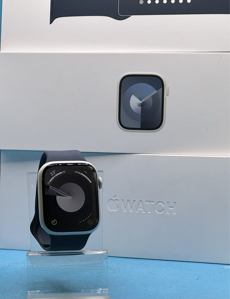ГАРАНЦИОНЕН!!! Смарт часовник Apple Watch 9, 45mm, Silver Case