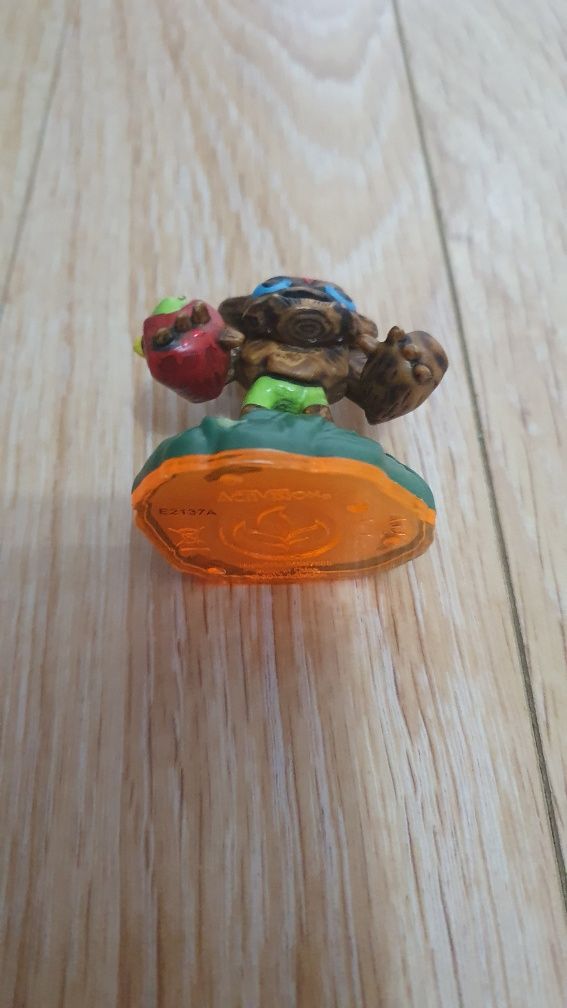 Skylanders Giants Sidekick Barkley