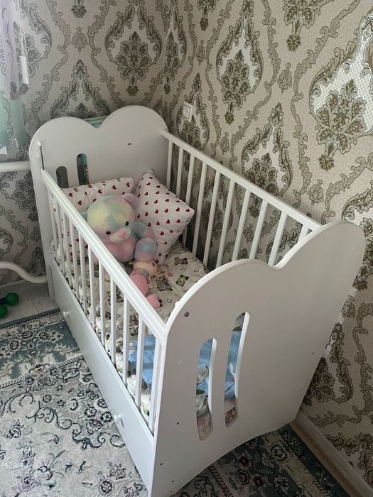 Манеж сатылады. Астында сурмасы бар