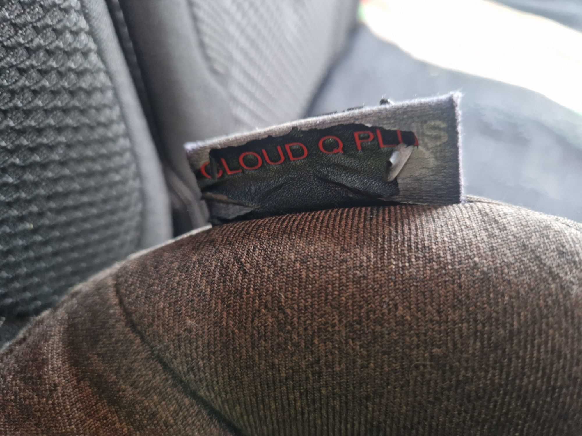 Cybex Cloud Platinum Q Plus с база Isofix
