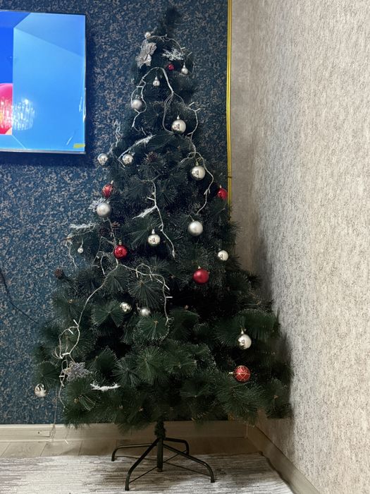 Продам Елку 190 см , состояние отличное