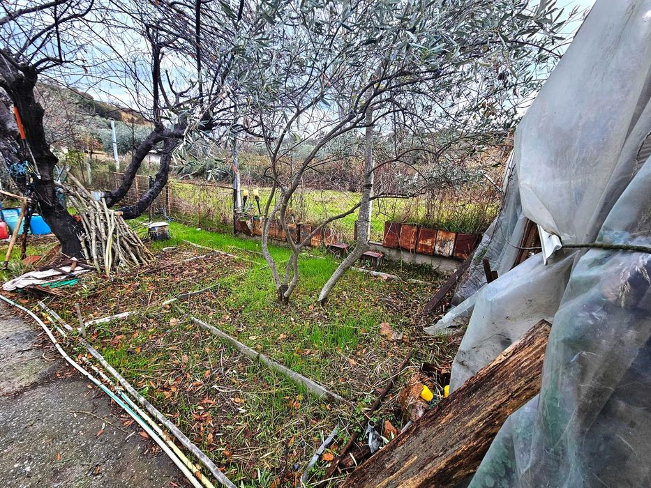 ЗА ПРОДАЖБА къща 45 кв.м. на плажа на ELAIOCHORIOU N. Перамос код 8129