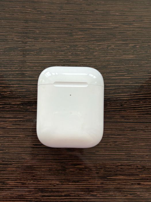 AirPods 2 в подарок кейс чехол