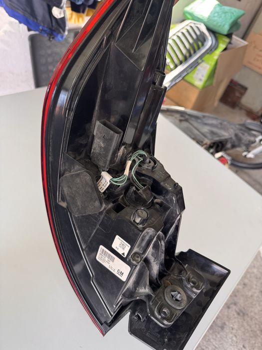 Stop dreapta insignia B aripa 2018