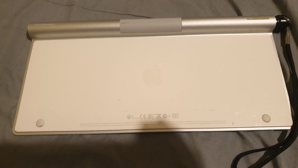 Tastatură  Apple  Originală  wireless  cu  Bluetooth