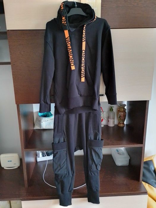 Hanorac și pantaloni Vagabond