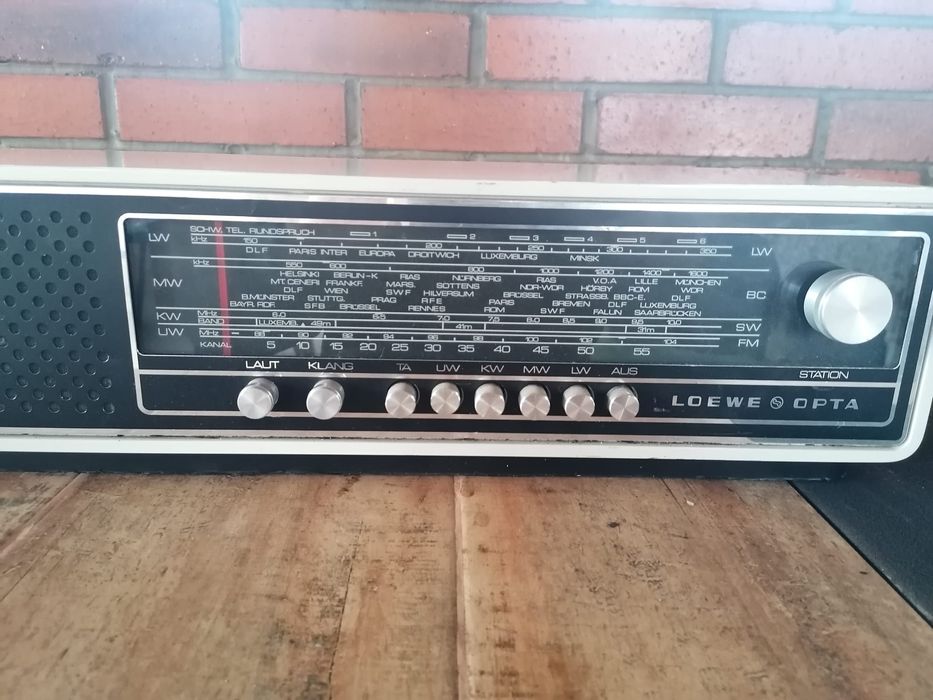 Radio retro Loewe Opta