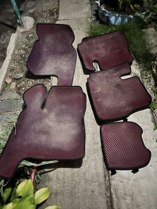 Продам эва коврики Приора 2