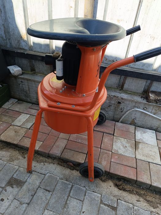 Tocator crengi si resturi vegetale Lescha Super-Zak, electric, 2000W