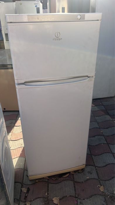 Холодильник рабочий