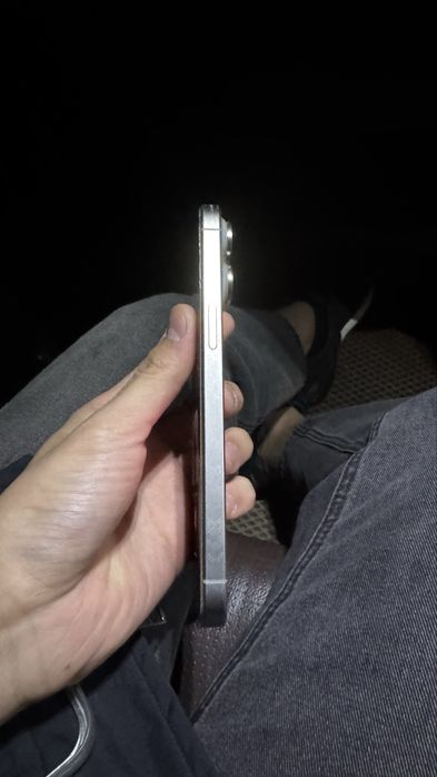 Iphone 15 pro max  срочно