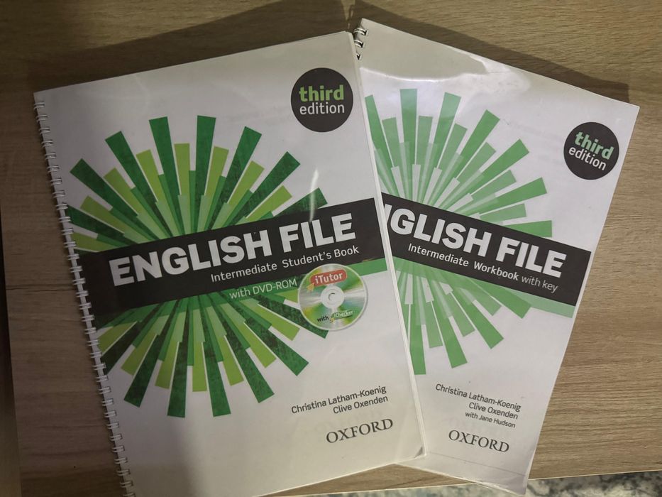 Продам Учебник и рабочая тетрадь English File