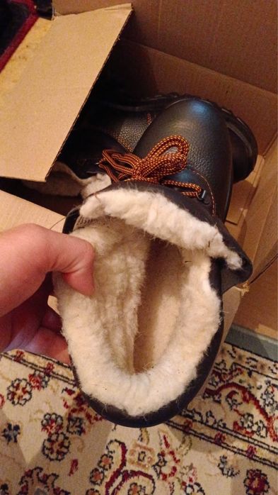 Продам ботинки хорошие