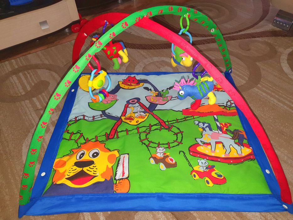 Детский развивающий коврик