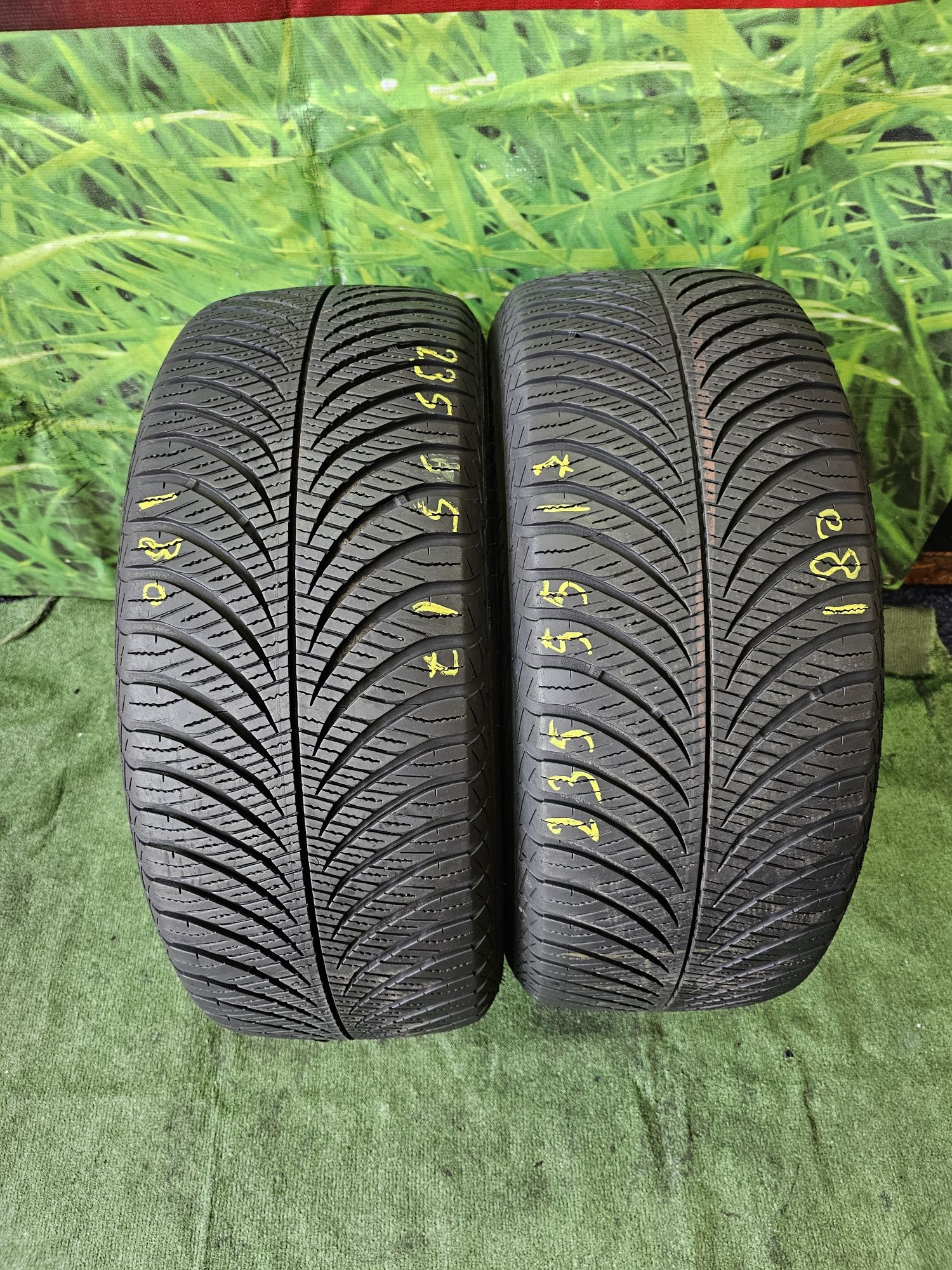 235 55 r17 Goodyear M+S