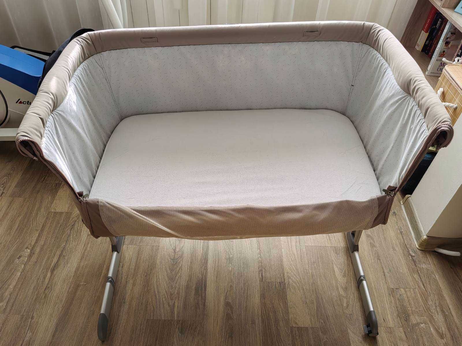 CHICCO Мини кошара - кошче с падаща преграда NEXT 2 ME ESSENTIAL BEIGE