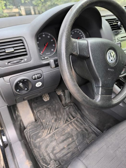 VW Golf 5,motor 1.4, 16V,75 CP, cod motor BCA și cutie 5 tr. cod FXQ