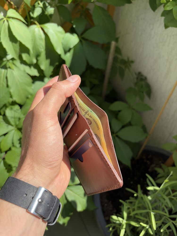 Portofel din piele naturala slim lucrat manual