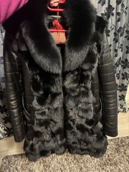 Haina din piele cu blana naturala