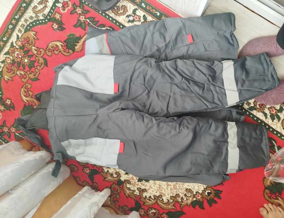 Продам зимнюю спецодежду