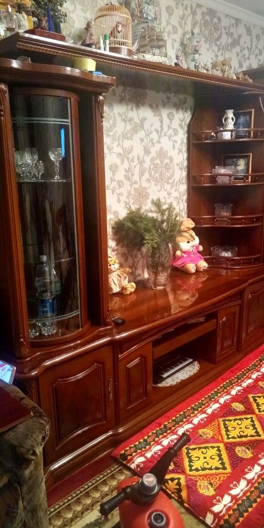 Продам стенку горку.