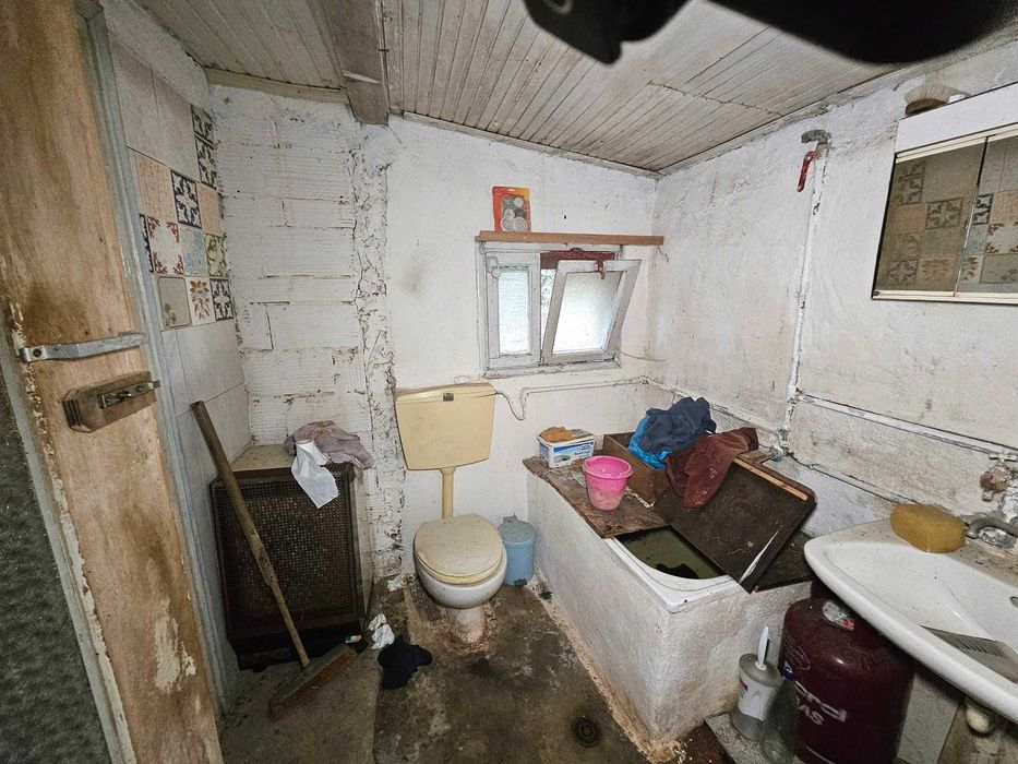 ЗА ПРОДАЖБА къща 45 кв.м. на плажа на ELAIOCHORIOU N. Перамос код 8129