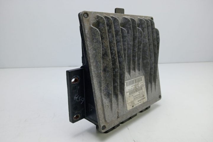 Calculator Motor Delphi ECU   8200399038 / 8200430215 Renault Megane
