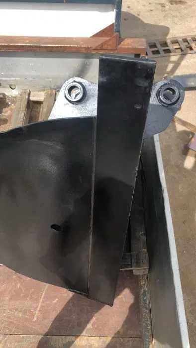 Cupa triunghiulara triunghi rigole buldoexcavator CAT, JCB, etc HARDOX