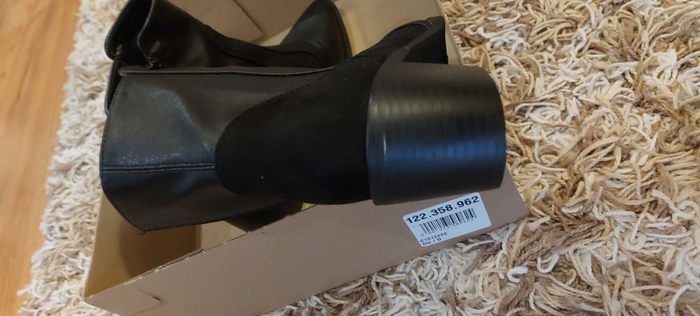 Боти дамски / 38