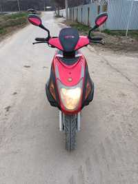 Vând scuter Motom 50cc