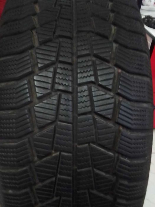 Зимни гуми от Ford употребявани - 2 броя