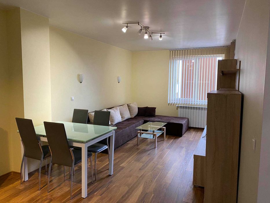 Двустаен ап. под наем в кв. Дружба 2