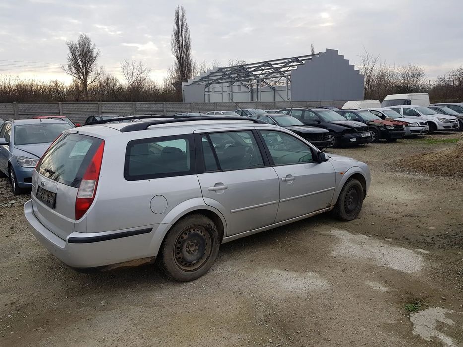 Usa stanga fata/ Capota fata/ Usa dreapta spate/ Aripa dreapta Ford Mondeo MK3 Break